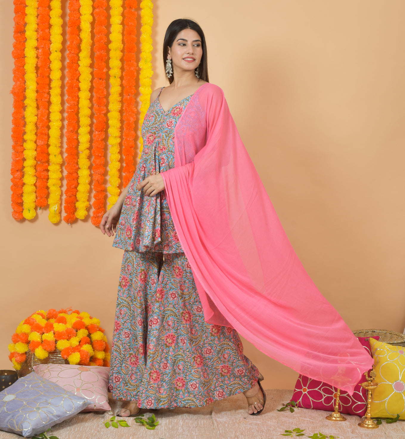 Hi Five with Pinkify Dupatta suit set